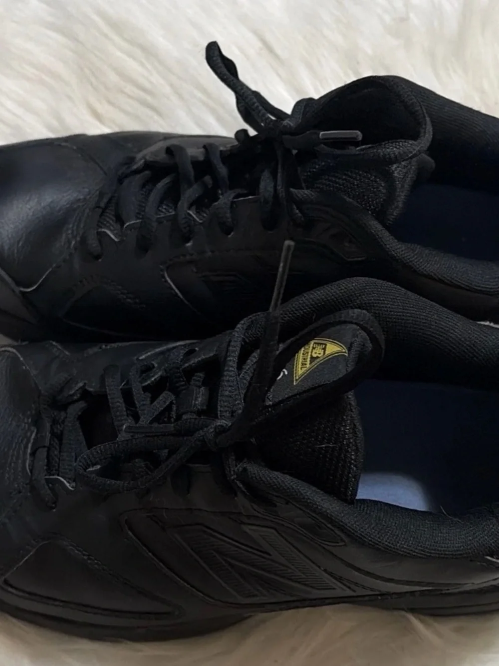 New Balance Black Athletic Lace-Up shoes  men’s US 13. Excellent condition